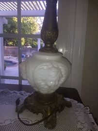 Stunning Antique lamp