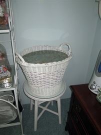 Wicker Basket, Table