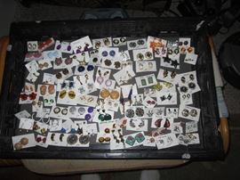 Costume Jewelry Ear Rings (no gold)