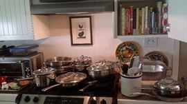 KITCHEN COOK WARE...COOK BOOKS