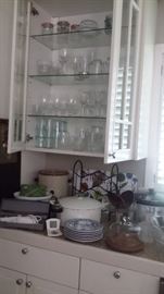 MORE KITCHEN ITEMS & BAR WARE