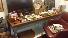 VINTAGE FARM TABLE, VINTAGE OFFICE CHAIR, FLAT SCREEN, MISC. OFFICE