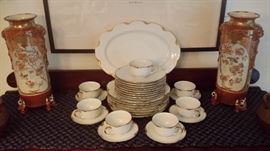 PAIR OF LATE 1700'S TO EARLY 1800'S JAPANESE EXPORT VASES.....LIMOGES GOLD TRIM WHITE PORCELAIN CHINA SET