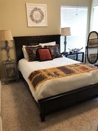 Queen Coaster Furniture Bed with Ultra Sleep Matress and Box.