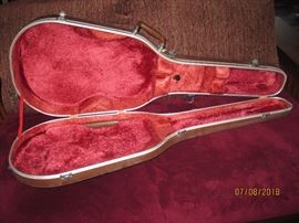 Hard Travel Case, Inside, for Takemine C132S Guitar