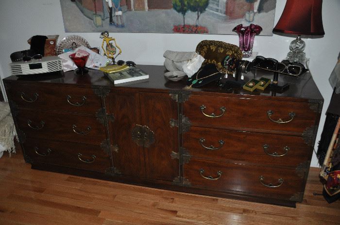 Henredon vintage mahogany 9 drawer triple dresser, 80"w  x 30"h x 19"d 