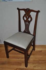 Set of 8 gorgeous mahogany vintage Chippendale style dining chairs