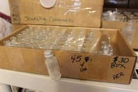 Various small bottles, jewelry containers, lotion bottles, glass and plastic