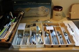 flatware sets