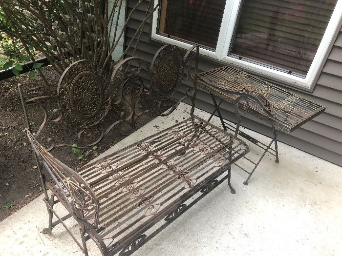 Quality Ornate Iron Garden Bench & Table