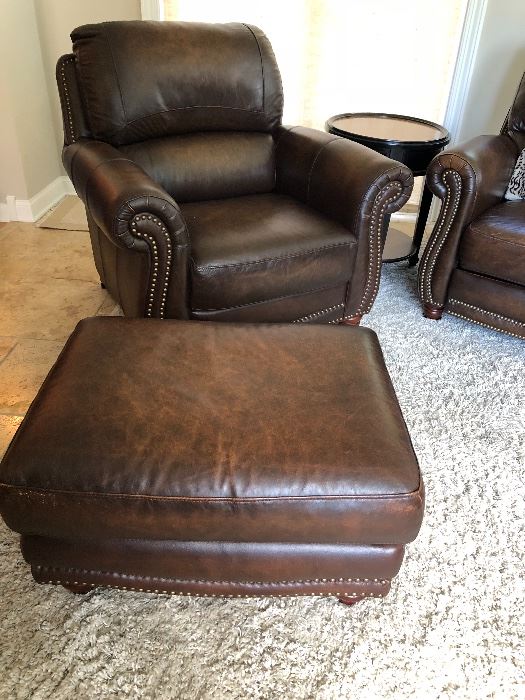 Italia USA Leather Chair & Ottoman 