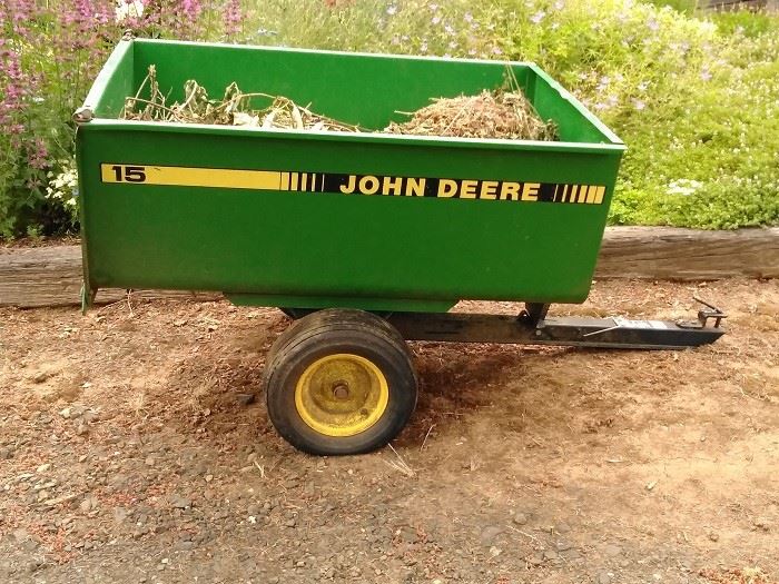 John Deere 15 dump trailer 