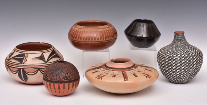  Native American Pottery
