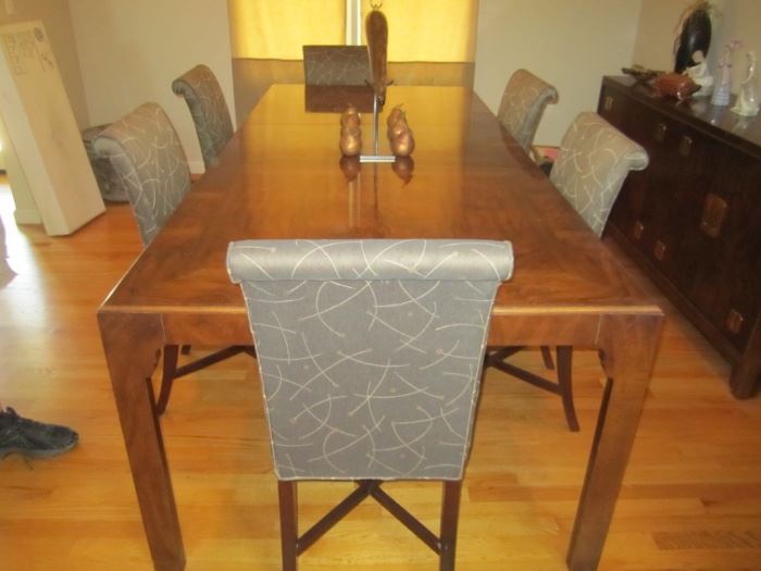 DINING ROOM TABLE AND 6 CHAIRS BY DREXEL