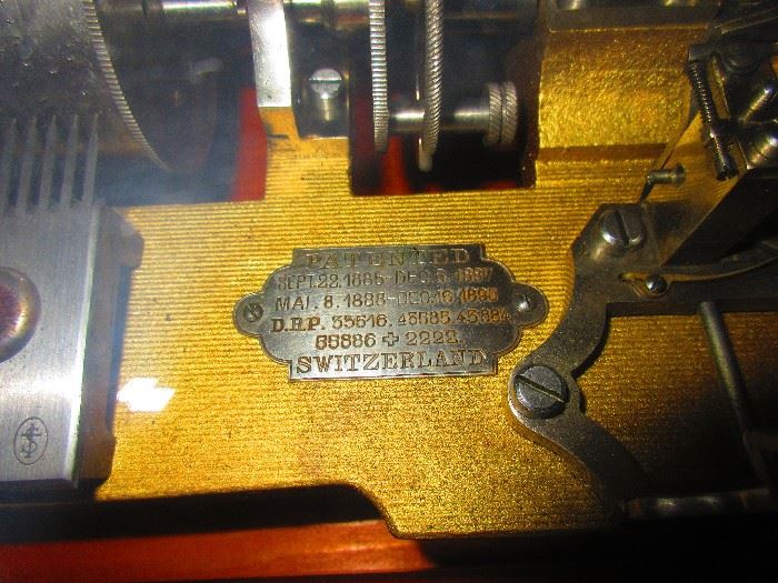 Detail of Ideal Sopriano music box