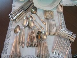 1847 Rogers "First Love" Silverplate
