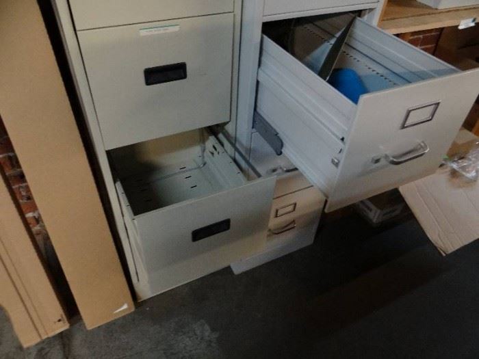 (2) Hon 4 Drawer File Cabinets