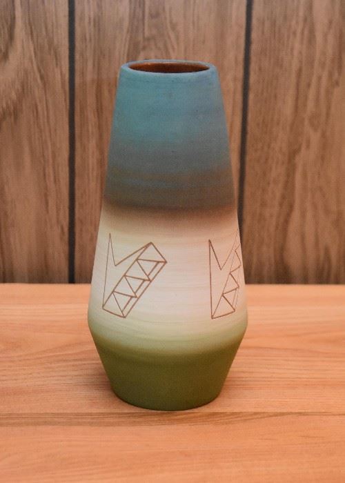BUY IT NOW! $100 - Southwest Pottery Vase (9.5" H)