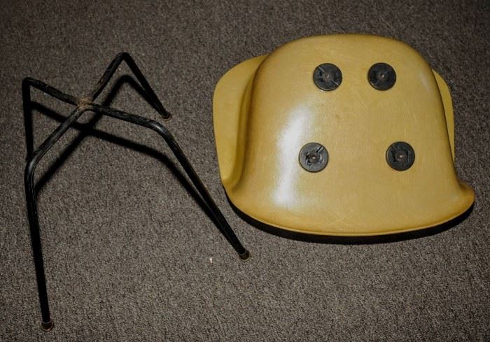 EARLY EAMES SHELL CHAIR WITH LARGE SHOCK MOUNTS AND X-BASE WITH SLIP ON GLIDES 
