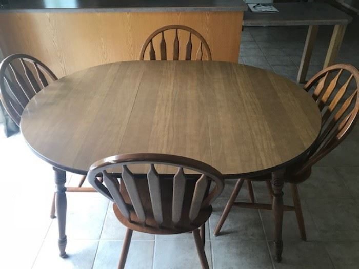 Maple Kitchen Table W/4 Chairs