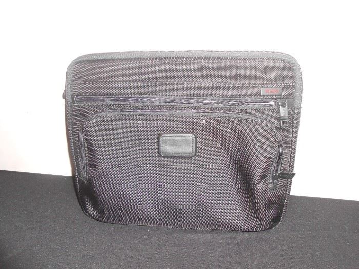 tumi laptop cover
