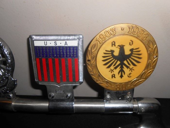 JR Gaunt & Desmo car badges