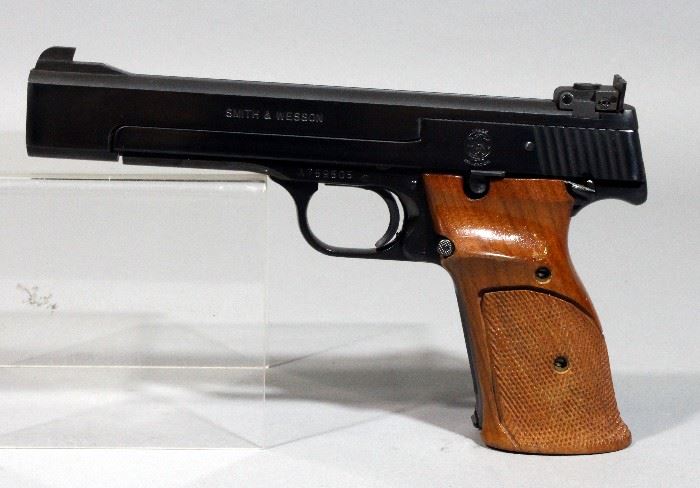 Smith & Wesson S&W Model 41 Target Pistol, .22 LR, SN# A759505, 5.5" BBL, Includes 2 10-Rd Mags, Original Box and Paperwork