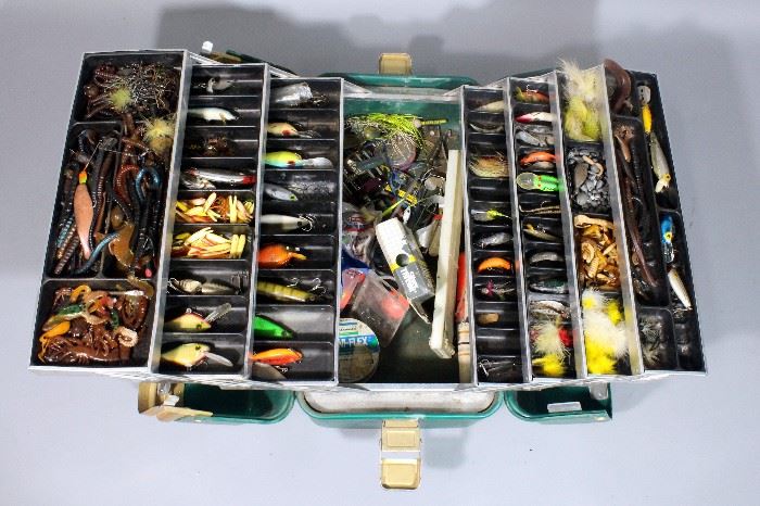 Tackle Box Filled with Fishing Lures, Soft Bait, Sinkers/Weights, Flies, Hooks, Bobbers, South Bend #780 Reel, Fishing Line, MORE! 