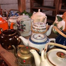 collection tea pots....fun to collectible