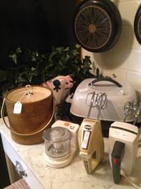 Miscellaneous kitchen selections