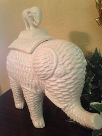 White elephant cookie jar