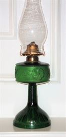 ANTIQUE EMERALD GLASS OIL LAMP