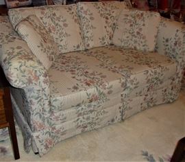 STAR FURNITURE - LOVESEAT