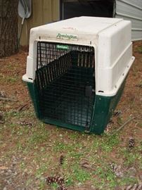 Remngton lg dog kennel 32x21x28