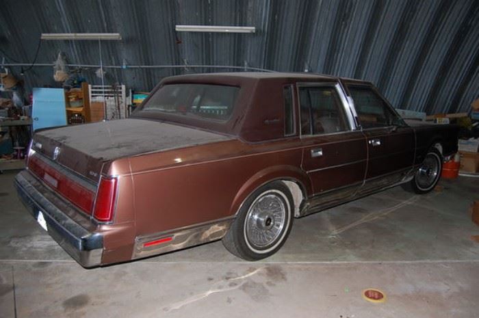 1985 Lincoln Towncar with 1,300 Original Miles!