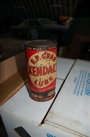 Vintage Kendall oil can