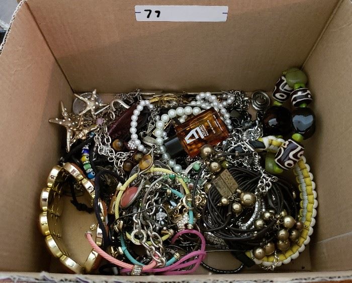 Old jewelry lot