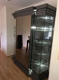 CONTEMPORARY / MODERN 3 PIECE MIRRORED ENTERTAINMENT / CHINA CABINET ( LIGHTED )