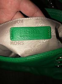 GREEN LEATHER MICHAEL KORS HANDBAG