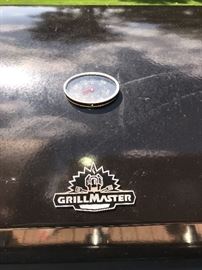 GRILL MASTER BBQ GRILL