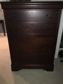 CHEST OF DRAWERS by BROYHILL