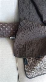  Reversible quilt with silk body pillow queen Luxe Versailles