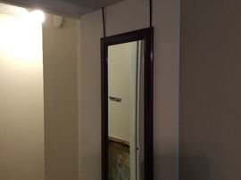 Door mirror -easily moved