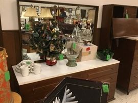 Mid century modern dresser with mirror