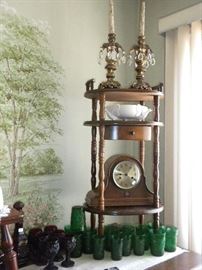 ANTIQUE CLOCK AND VINTAGE GLASSWARE