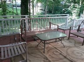 Patio Furniture (Comes w/cushions)