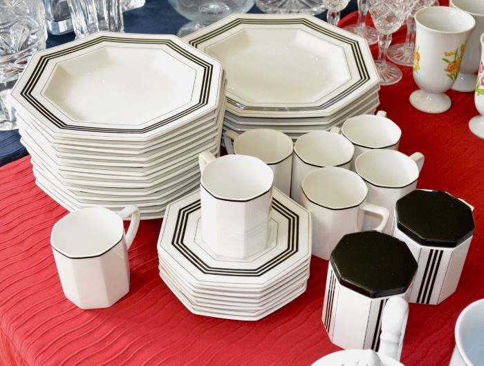 Tables of Ceramics - Porcelain and Crystal