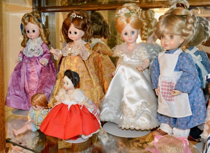 Case FULL of Vintage Dolls