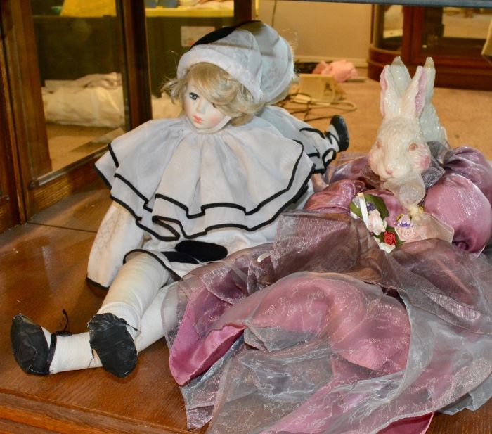 Case FULL of Vintage Dolls
