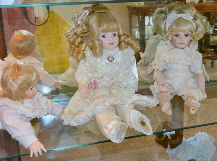 Case FULL of Vintage Dolls